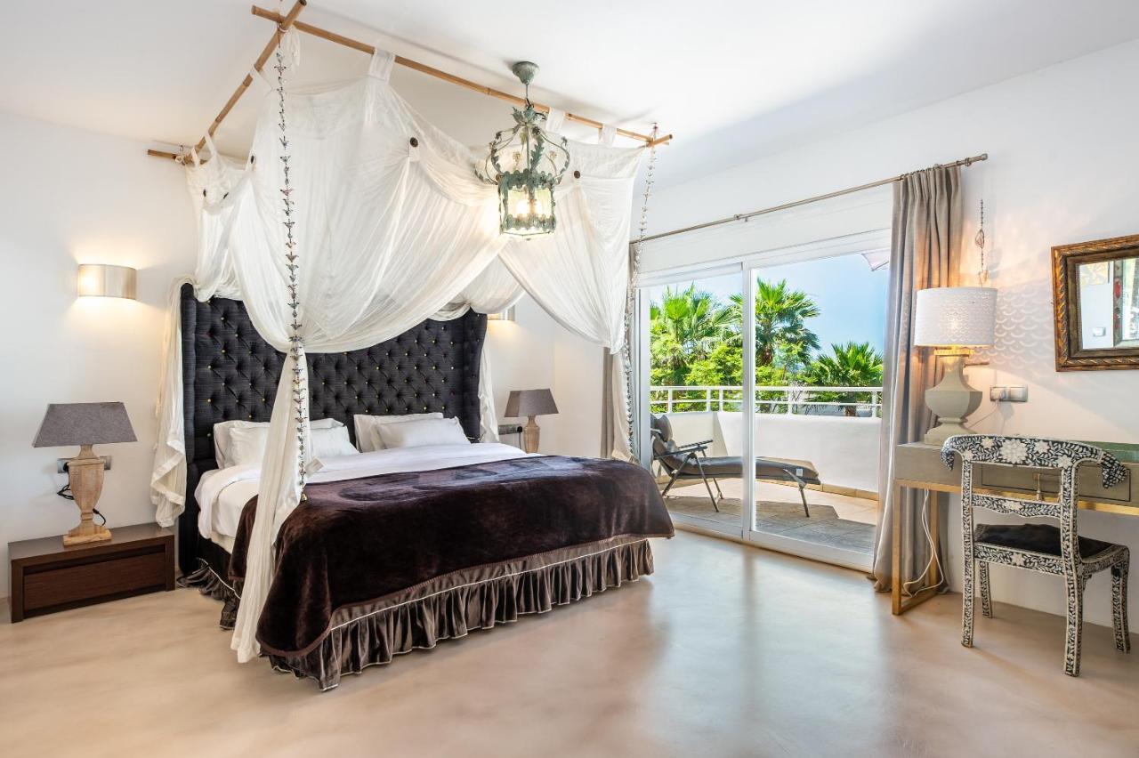 Villa Amarantos Santa Eularia des Riu Bagian luar foto